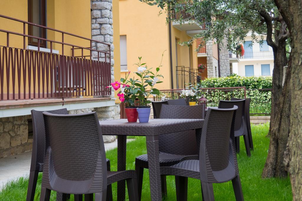 Ortaglia Apartment Torri Del Benaco Ngoại thất bức ảnh